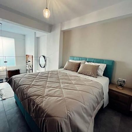 Apartamento Escala Luxury Loft 2 In The Center &Free Parking Volos Exterior foto