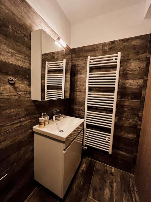Apartamento Escala Luxury Loft 2 In The Center &Free Parking Volos Exterior foto